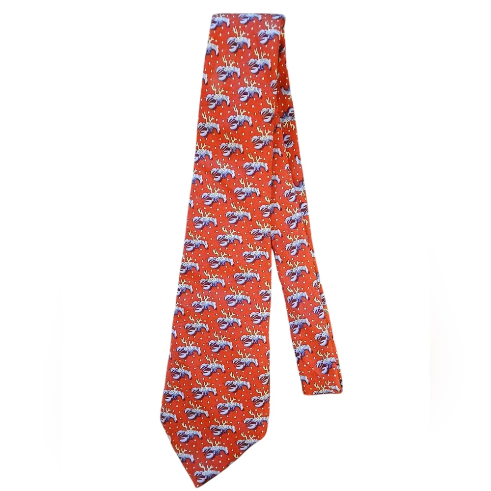 VINEYARD VINES NECKTIE. Red with blue lobsters